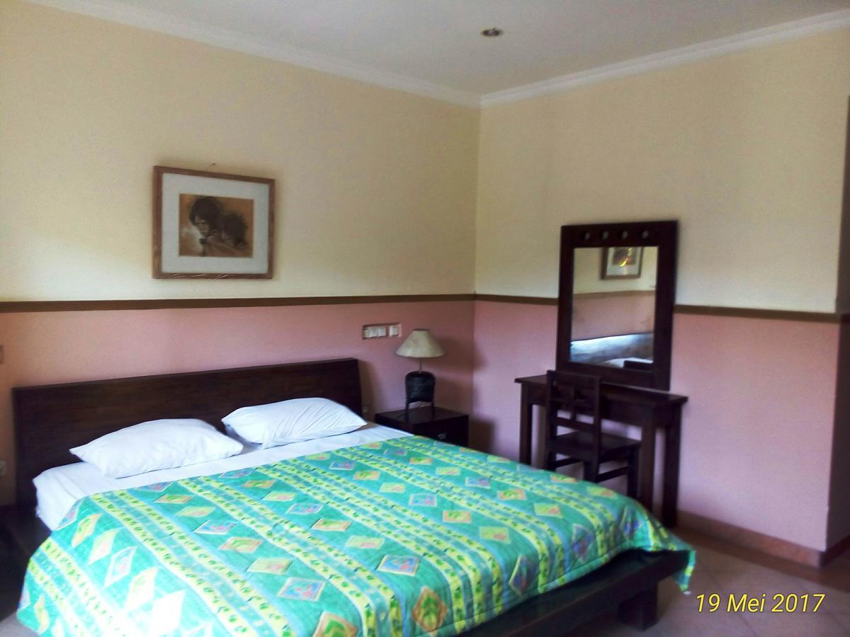 Pondok Alit Resort Seminyak Eksteriør bilde